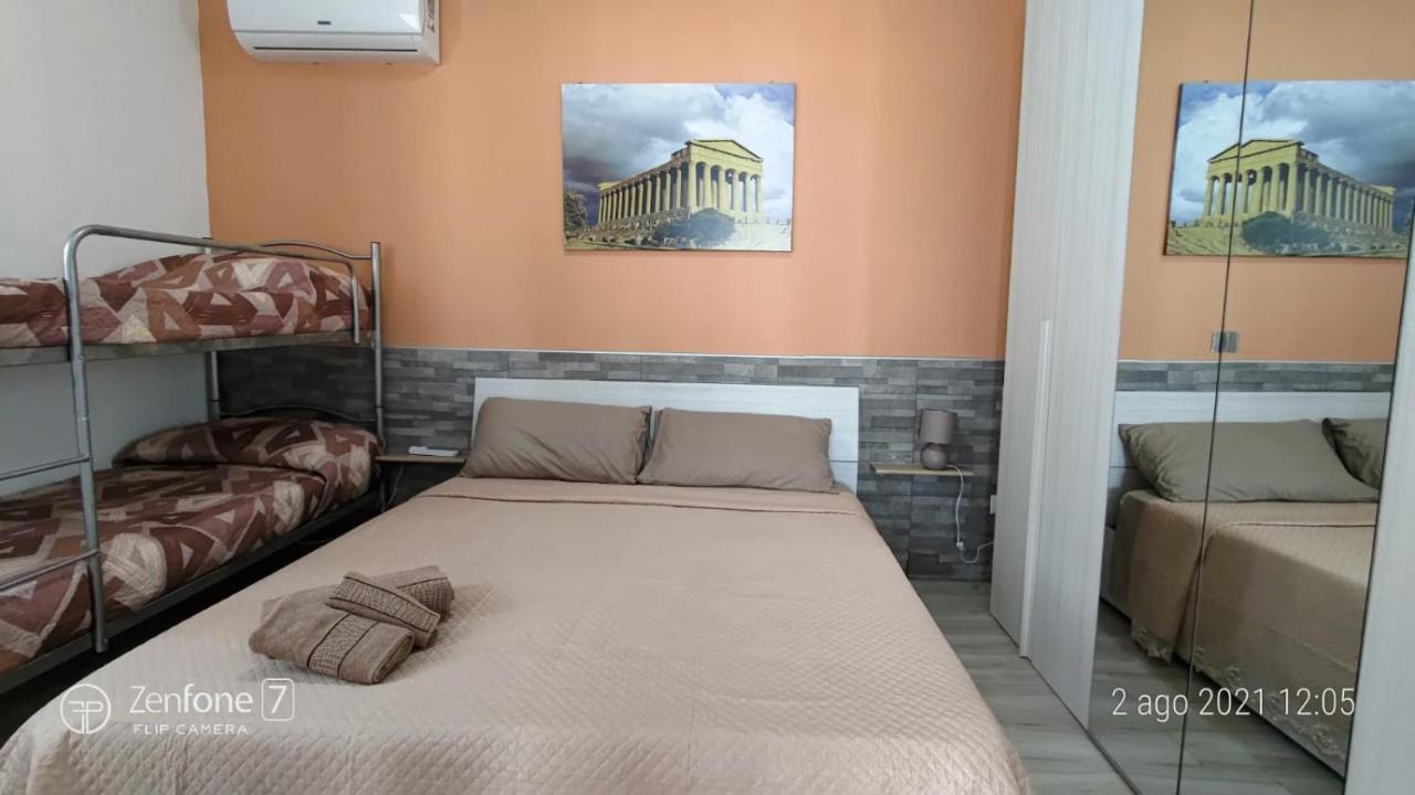Casa Vacanze Abbacari 雷阿尔蒙特 外观 照片