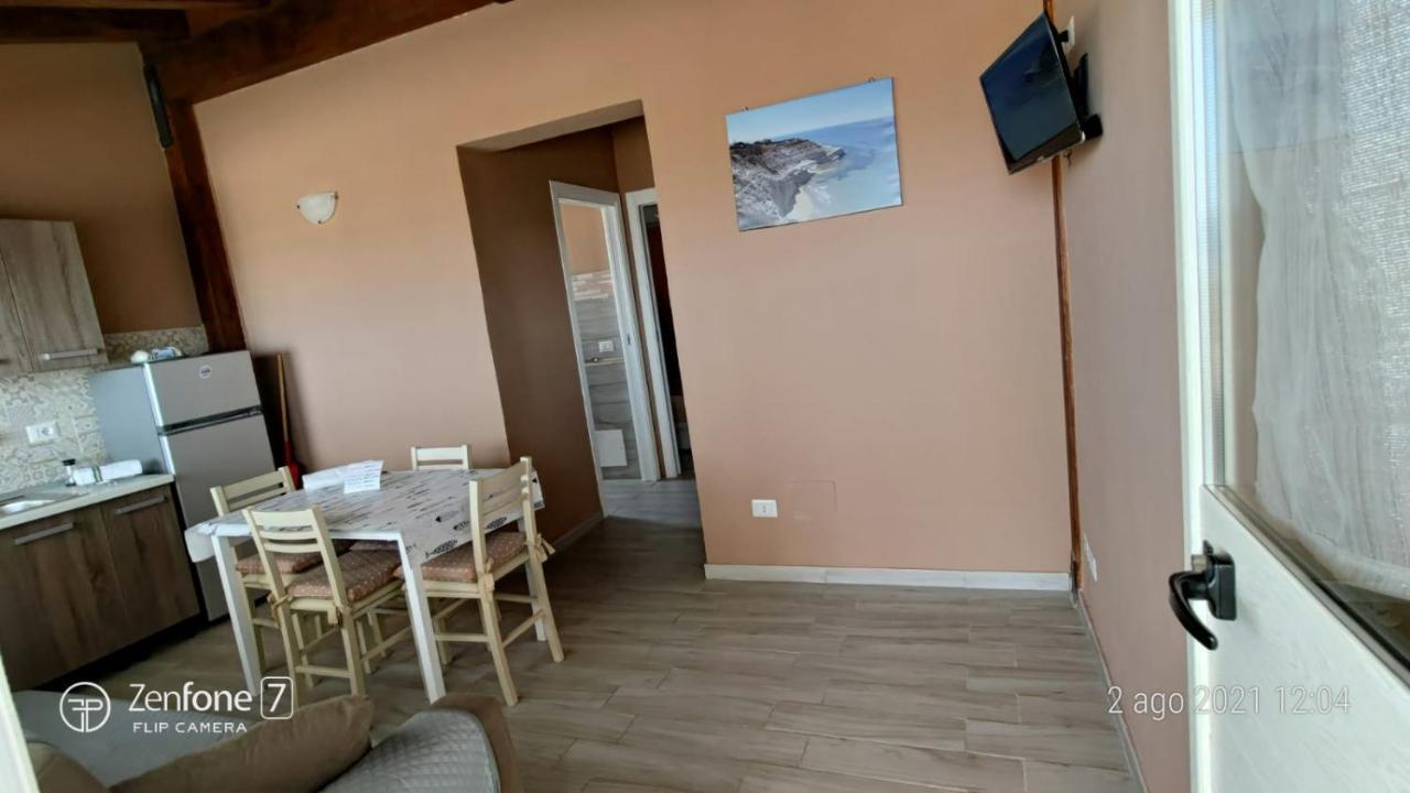 Casa Vacanze Abbacari 雷阿尔蒙特 外观 照片