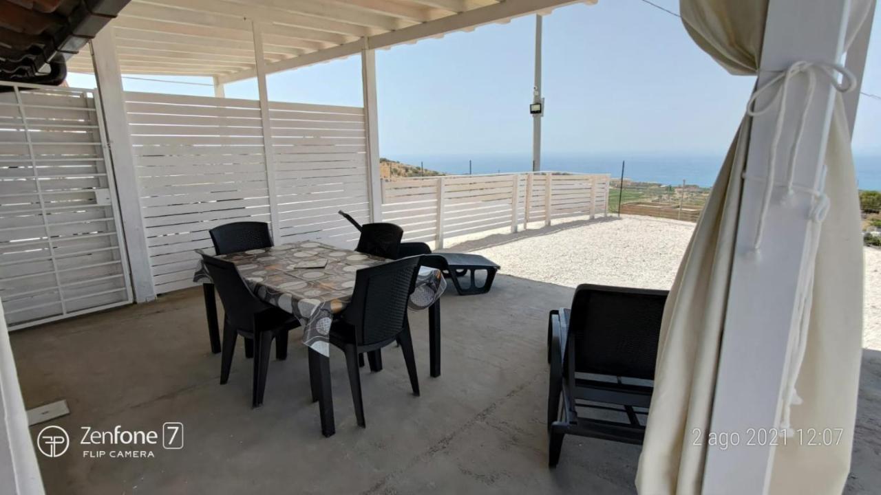 Casa Vacanze Abbacari 雷阿尔蒙特 外观 照片