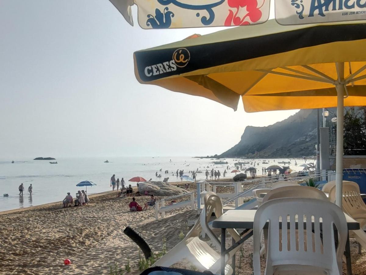 Casa Vacanze Abbacari 雷阿尔蒙特 外观 照片